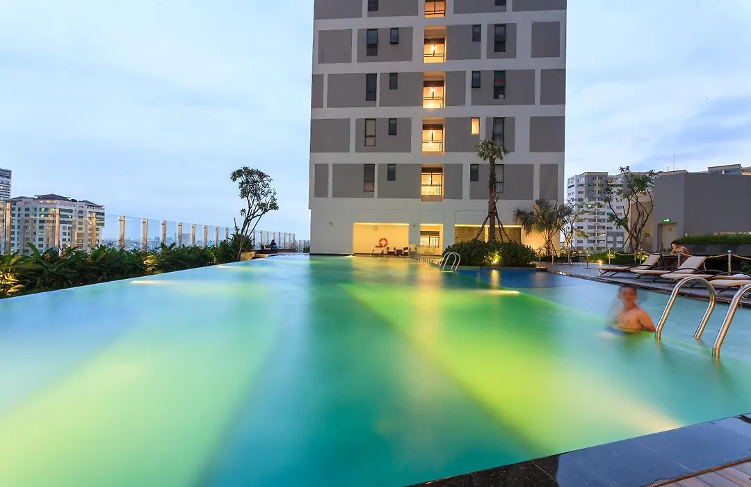 Saigon Banhada - Rivergate - Infinity Pool-1